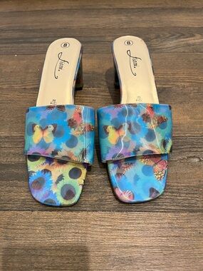 FIONI Clothing Vintage Blue Multicolor‎ Butterfly Print Slide Mules Sz. 8